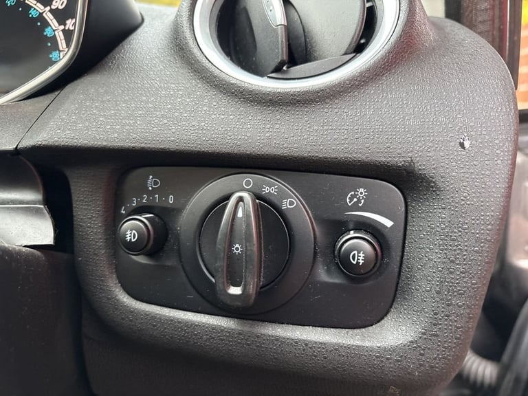 2017 Ford Fiesta 1.25 82 Zetec 5dr HATCHBACK PETROL Manual