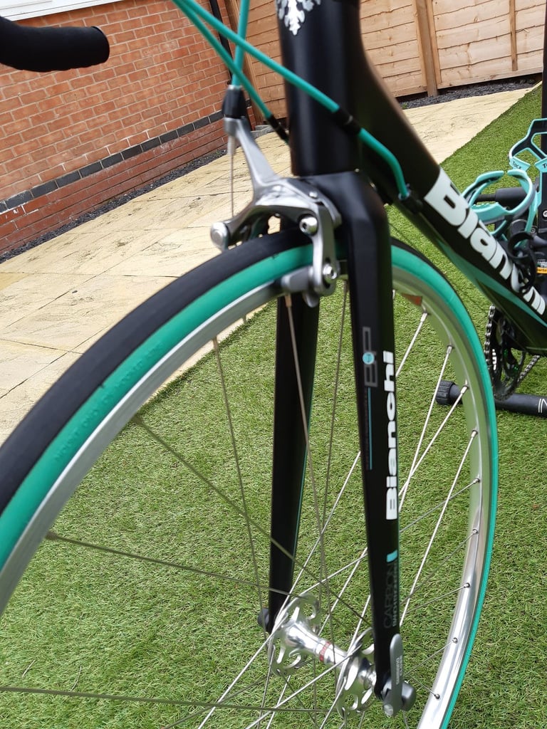 Bianchi Sempre Full Carbon Road Bike 