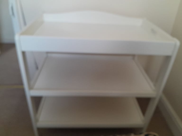 Baby changing unit 