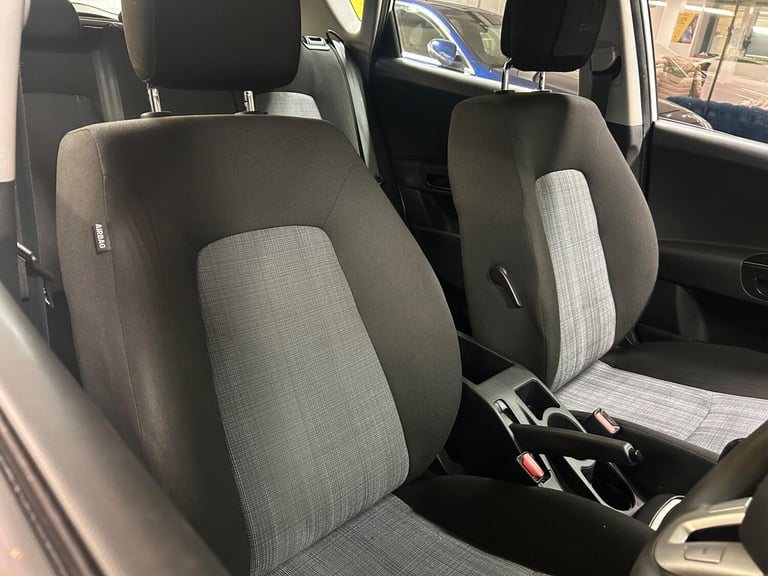 2011 Kia Ceed 1.4 1 Euro 5 5dr HATCHBACK Petrol Manual