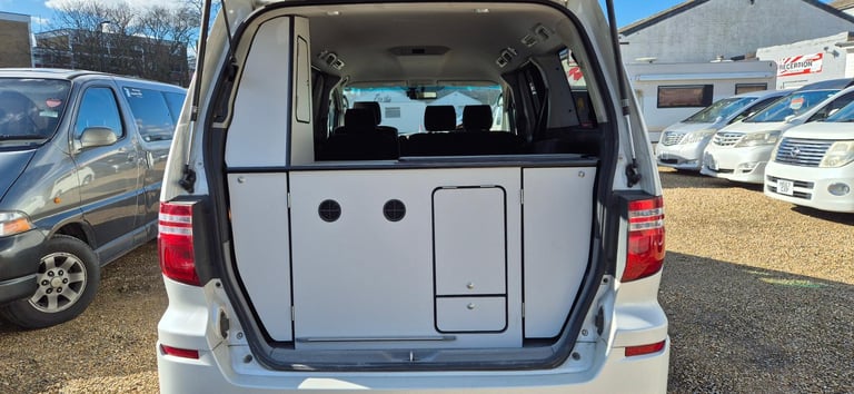 TOYOTA ALPHARD CAMPERVAN WITH REAR CONVERSION AND FRIDGE