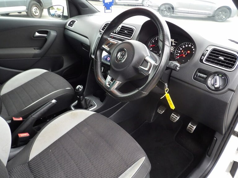 2014 Volkswagen Polo TSI R-Line Hatchback Petrol Manual