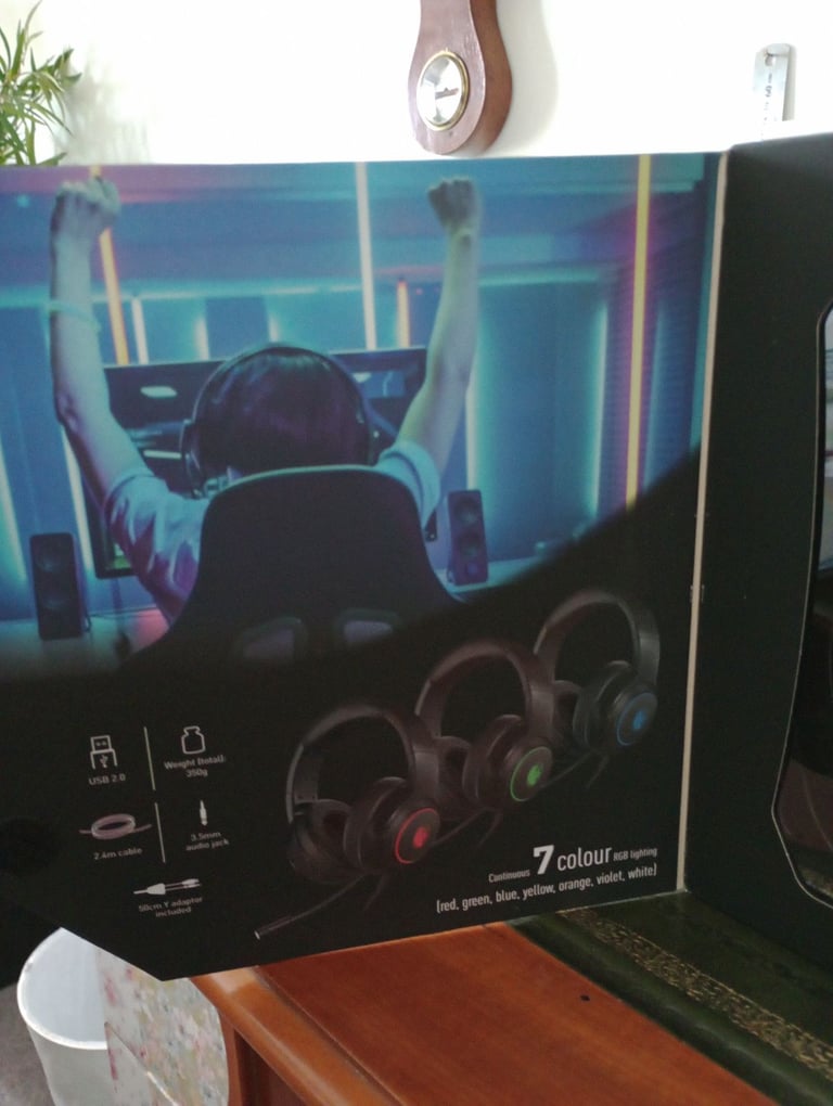 BRAND NEW GAMING HEADSET.