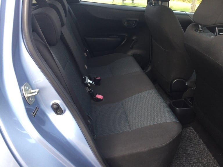 2012 Toyota Yaris 1.33 VVT-i TR 5dr HATCHBACK Petrol Manual