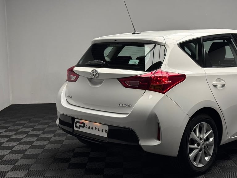 2014 Toyota Auris 1.4 D-4D Icon 5dr HATCHBACK DIESEL Manual
