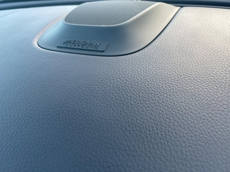 2015 Jaguar XF 2.2 D R-SPORT BLACK SPORTBRAKE ESTATE 5-Door 1 OWNER CAR