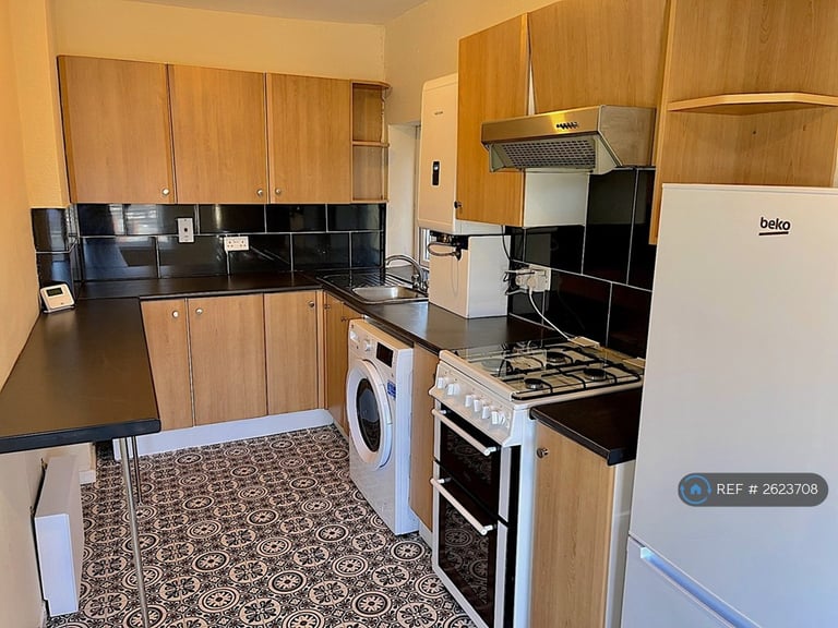 1 bedroom flat in Wilmslow Road, Handforth, Wilmslow, SK9 (1 bed) (#2623708)