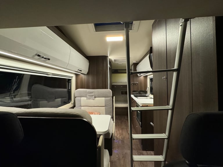 Ford, ROLLER TEAM ZEFIRO 675, 2018, 1995 (cc)