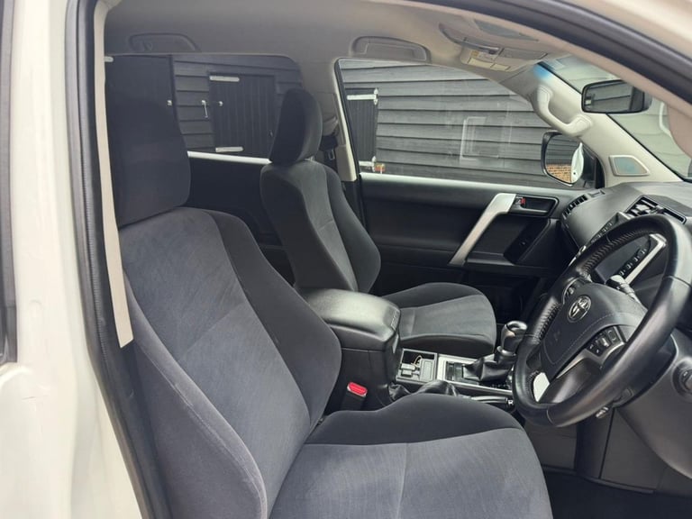 2022 Toyota Land Cruiser 2.8D Active SUV 3dr Diesel Auto 4WD Euro 6 (s/s) (204 ps) ESTATE Diesel ...