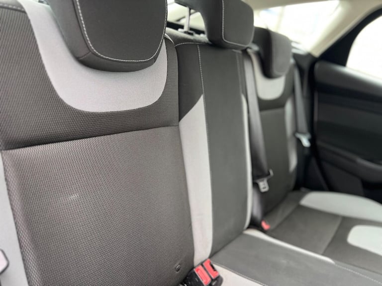 2013 Ford Focus 1.6 Zetec Euro 5 5dr HATCHBACK Petrol Manual