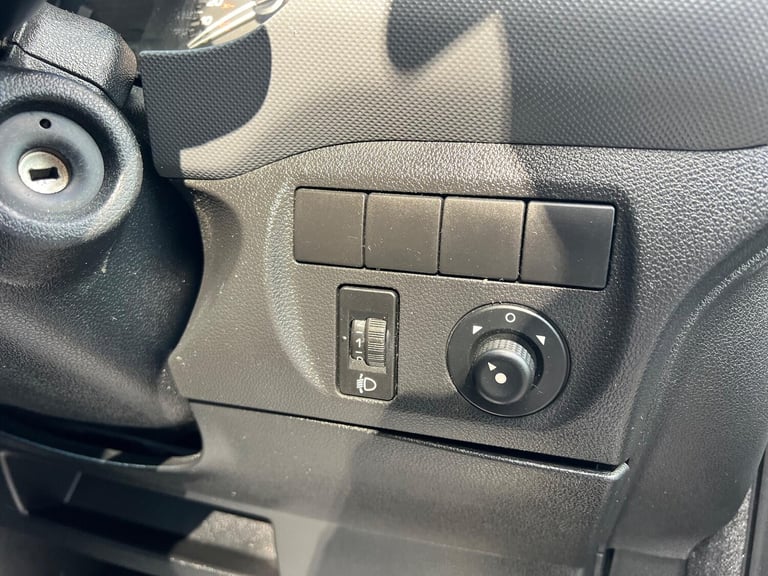 2013 Peugeot Partner 850 1.6 HDi 92 Professional Van PANEL VAN DIESEL Manual