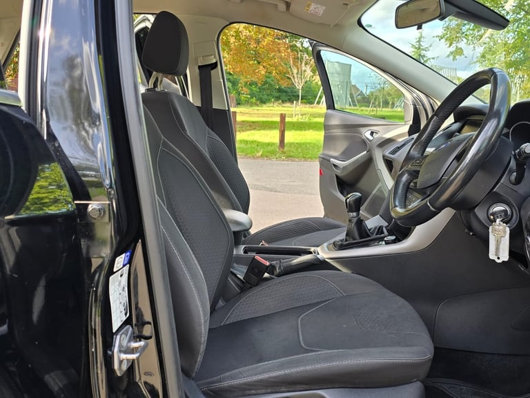 2016 Ford Focus 1.0 Manual Zetec EcoBoost 61000 Miles. NAV . PX OK. Petrol 5dr hatchback. HATCHBA...