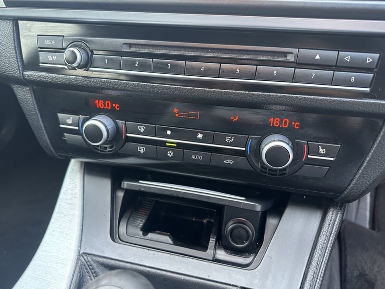 BMW 5 SERIES 2.0 520d M Sport Saloon 2011