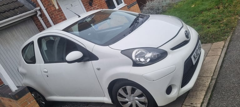 Toyota, AYGO, Hatchback, 2012, Manual, 998 (cc), 3 doors
