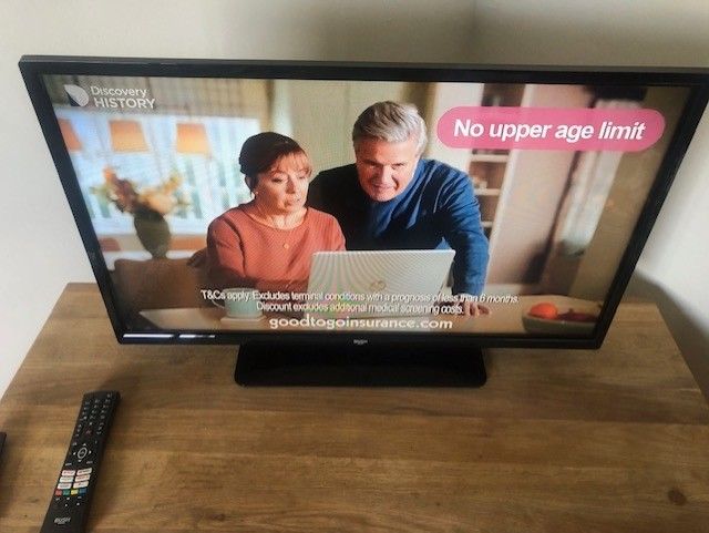 Bush 32 inch smart television inlcludes remotes-portballintrae