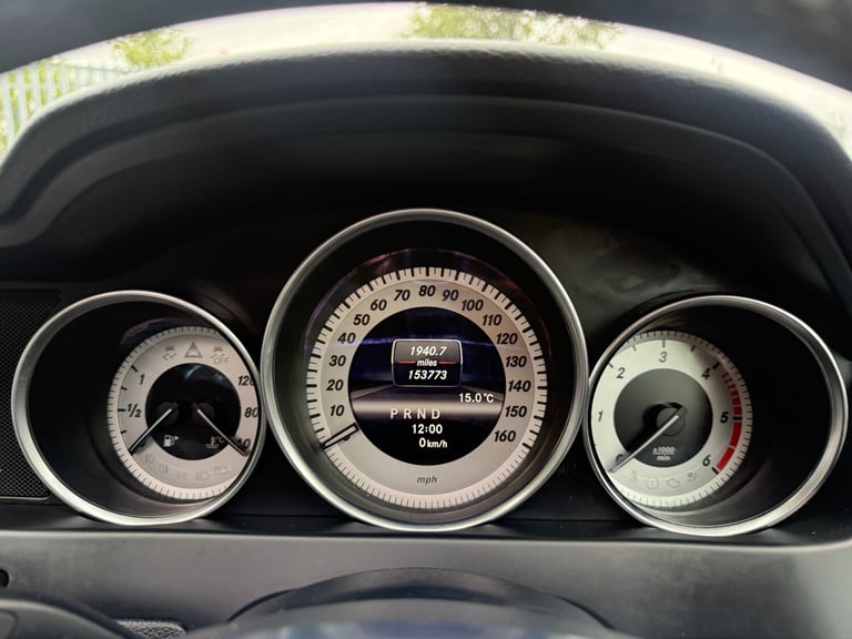 2012 MERCEDES-BENZ C220 AMG SPORT CDI BLUEEFFICIENCY AUTO