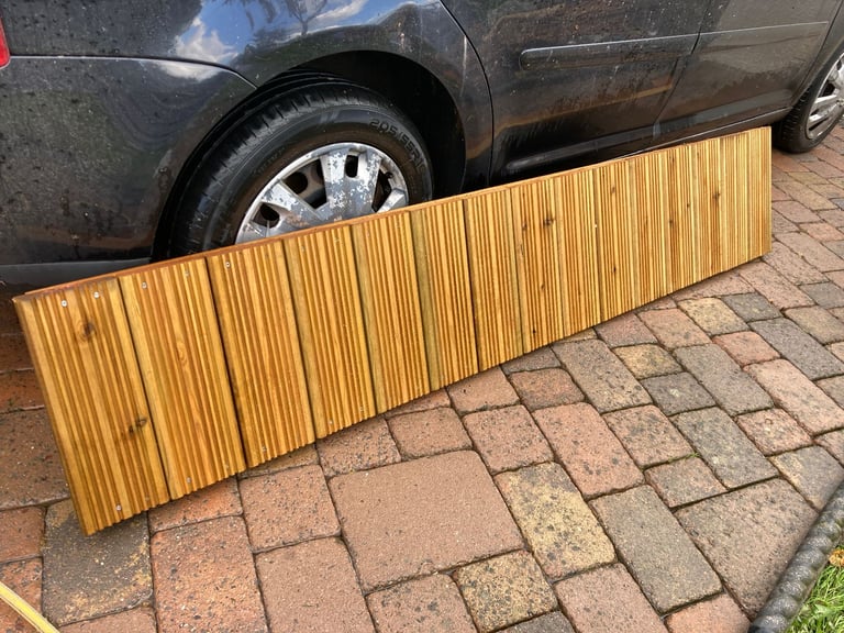 image for PIECE OF DECKING new