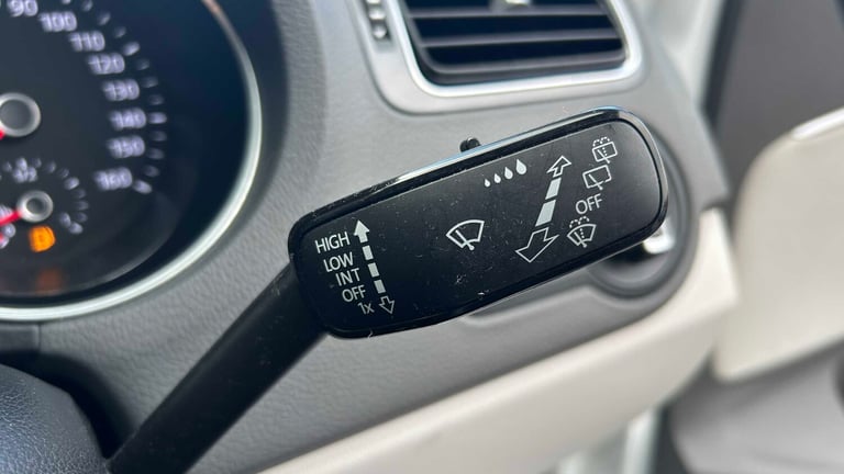 2015 Volkswagen Polo 1.2 TSI SE Design 5dr Hatchback Petrol Manual