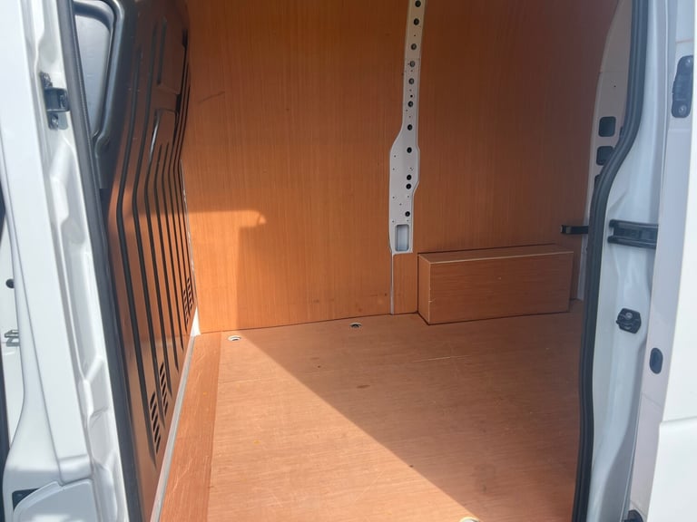 RENAULT MASTER SM35 2.3 BLUE DCI 135PS START L1H2 SWB VAN 73 REG 38,200 MILES