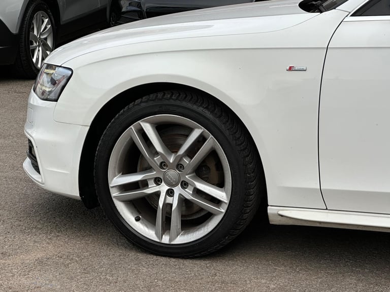 2015 Audi A4 1.8 TFSI S line Euro 6 (s/s) 4dr (Nav) SALOON Petrol Manual