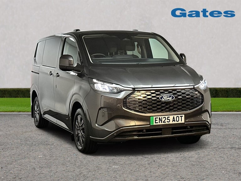 2025 Ford Transit Custom 320 SWB Limited 65kWh 100kw / 136PS D/Cab Auto Crew Bus Electric Automatic