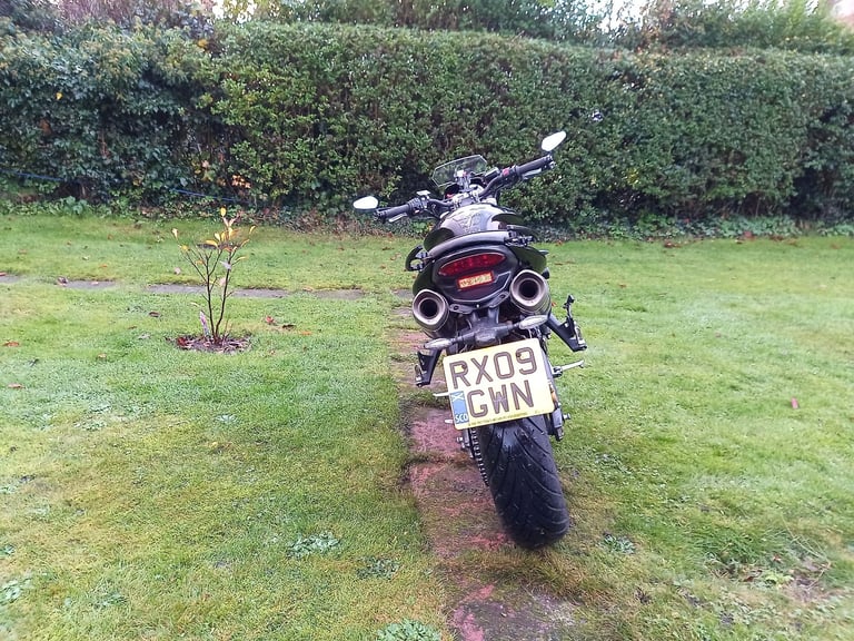 Triumph, STREET, 2009, 675 (cc)