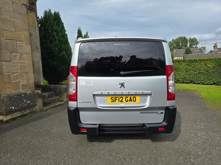 2012 Peugeot Expert Tepee 1.6 HDi L2 Comfort = Wheelchair Accessible Vehicle / Wav MPV Diesel Manual