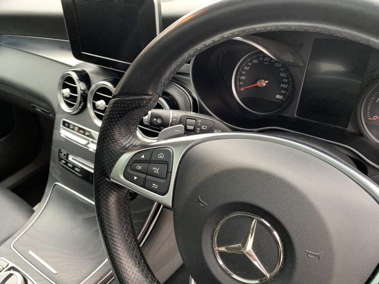 2016 Mercedes-Benz GLC 2.1 GLC220d AMG Line (Premium) SUV 5dr Diesel G-Tronic 4MATIC Euro 6 (s/s)...