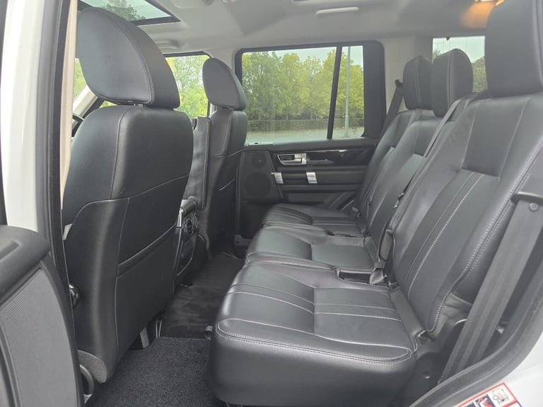 2015 Land Rover Discovery 3.0 SDV6 SE Tech 5dr Auto ESTATE DIESEL Automatic