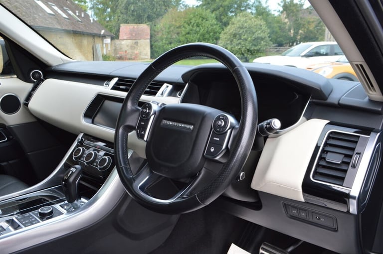 2017 Land Rover Range Rover Sport 3.0 SD V6 HSE Dynamic SUV 5dr Diesel Auto 4WD Euro 6 (s/s) (306...