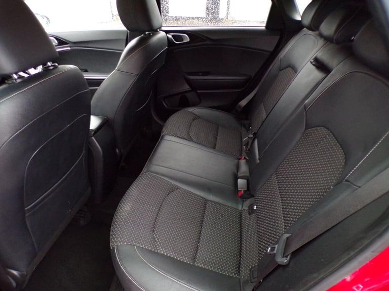  Kia Ceed 1.6 CRDi 3 Hatchback 5dr Diesel Manual Euro 6 (s/s) (114 bhp) Diesel Manual