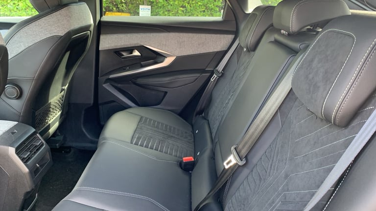 2024 Peugeot 3008 1.2 MHEV GT SUV 5dr Petrol Hybrid e-DSC Euro 6 (s/s) (136 ps) SUV Hybrid Automatic