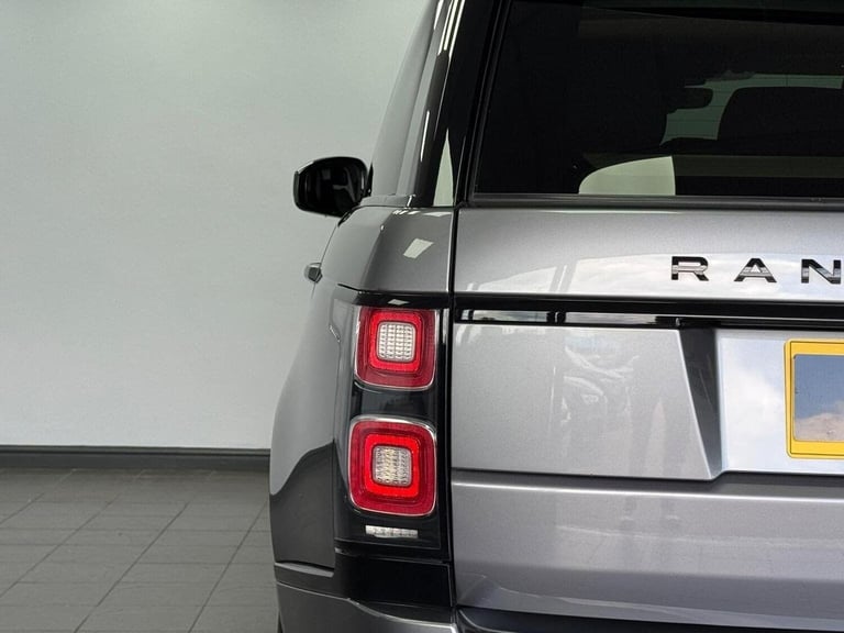 LAND ROVER RANGE ROVER 3.0 D300 MHEV Westminster Black Auto 4WD Euro 6 (s/s)