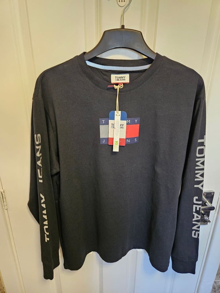image for Tommy Hilfiger tshirt long sleeve 