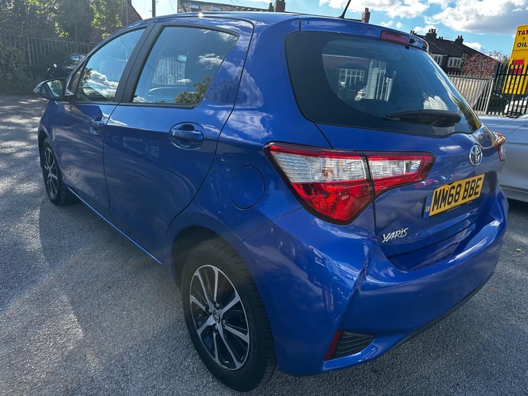 2019 Toyota Yaris 1.5 VVT-i Icon Tech Euro 6 5dr HATCHBACK Petrol Manual