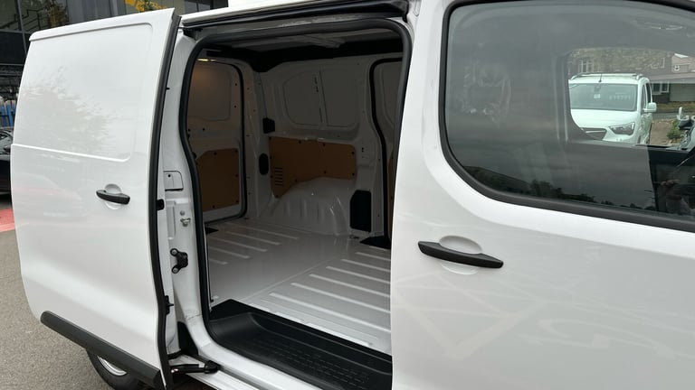 2024 Citroen Dispatch 1.5 BlueHDi Enterprise M Panel Van 6dr Diesel Manual MWB Euro 6 (s/s) (120 ...