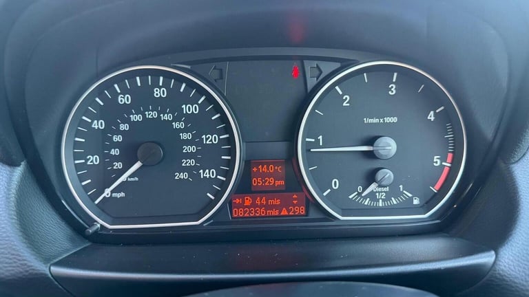 BMW 1 SERIES 2.0 118d Sport Euro 5 (s/s) 2dr 2011