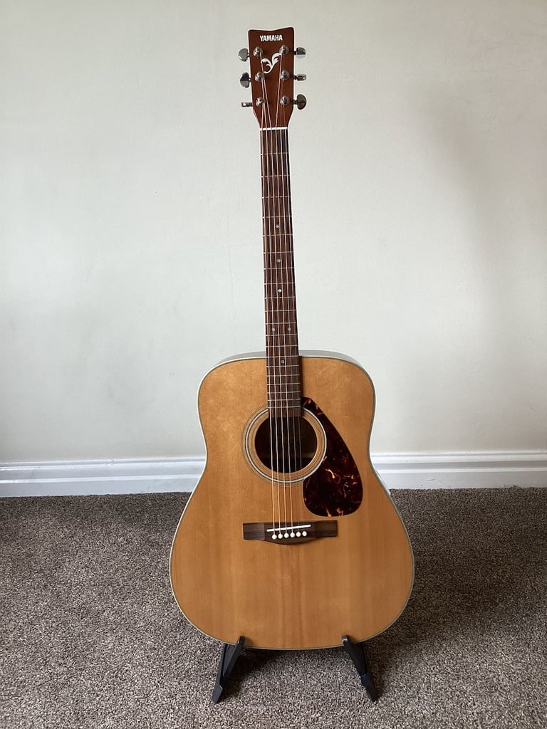 image for Yamaha F370 Acoustic Guitar with carry bag - COLLECTION ONLY
