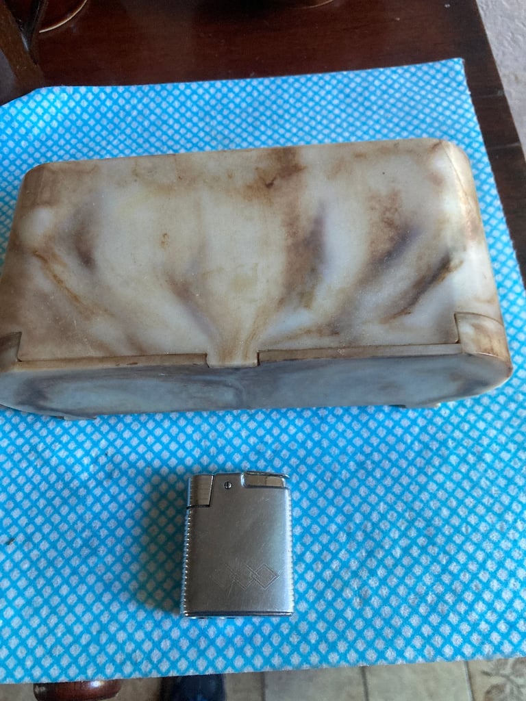 THE HURRICANE CIGARETTE BOX Nutt Products Ltd 1950s Bakelite Reasonable offers accepted