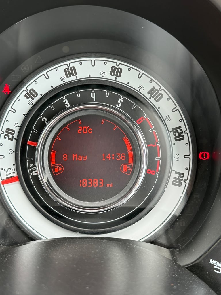 Fiat 500 hybrid, low mileage 72 reg 