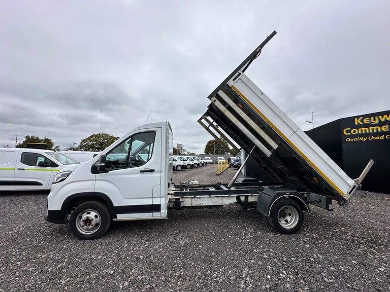  Maxus Deliver 9 2.0 D20 Chassis Cab 2dr Diesel Manual RWD L2 Euro 6 (s/s) (DRW) (150 ps) Diesel ...