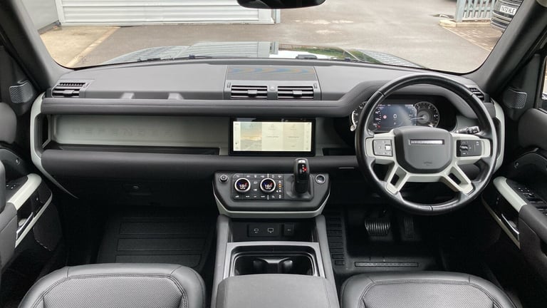 2022 Land Rover Defender 3.0 D250 SE 110 5dr Auto ESTATE DIESEL Automatic