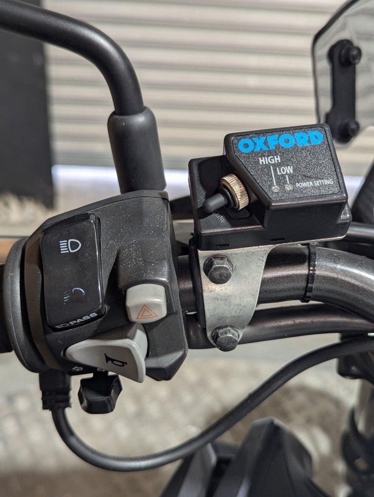 HONDA CB650F ULEZ COMPLIANT 2018 - DELKEVIC EXHAUST SYSTEM - TIDY BIKE.