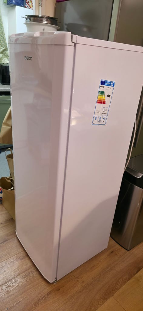 image for Upright Freestandibg Beco 146 cm tall Freezer. Delivery