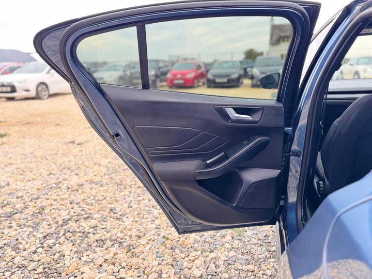 2020 Ford Focus 1.0T EcoBoost MHEV ST-Line Edition Euro 6 (s/s) 5dr HATCHBACK Petrol Manual