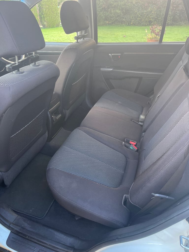 Hyundai, SANTA FE, Style, CRDi, Estate, 4WD, 7 seats, 2011 (61), Manual, 2199 (cc), 5 doors