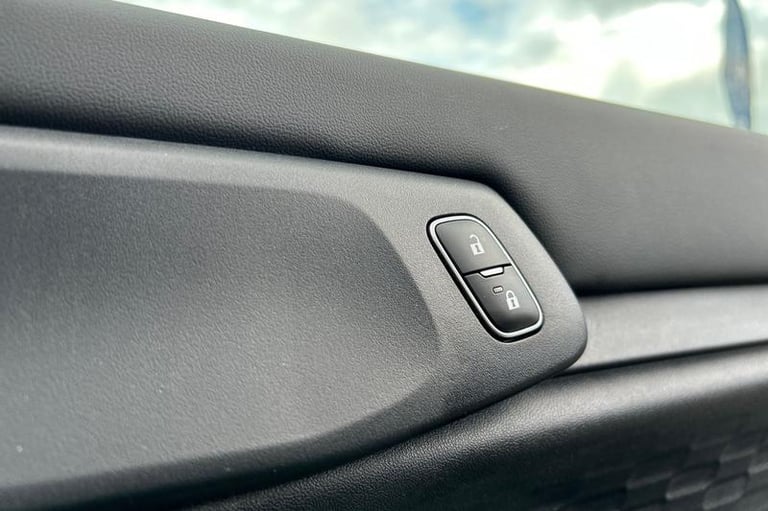 2025 Ford Ranger Tremor AUTO 2.0 EcoBlue 205ps 4x4 Double Cab Pick Up, LOAD BOX BEDLINER Aut Pick...