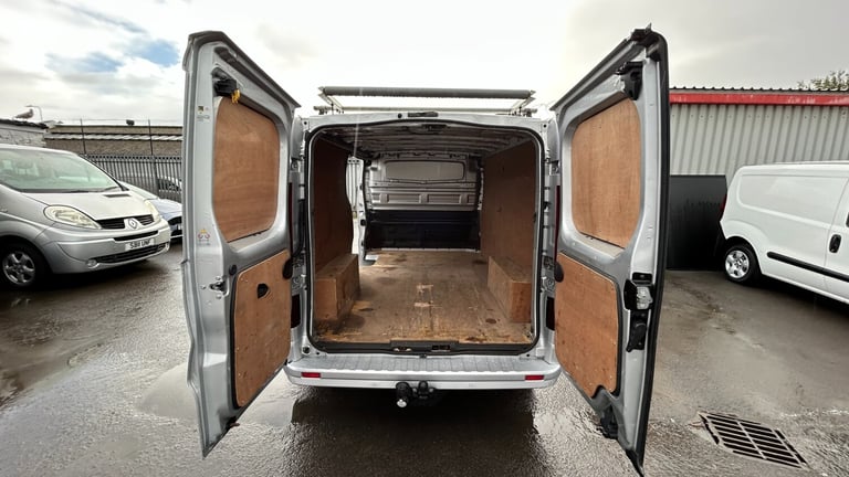 2016 Vauxhall Vivaro 2900 1.6CDTI 115PS Sportive H1 Van NO VAT PANEL VAN Diesel Manual