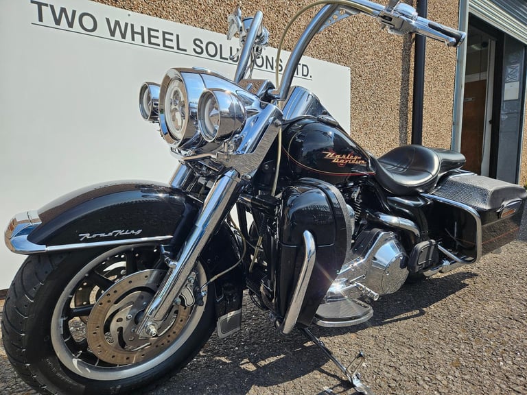 Harley-Davidson FLHR 1450 road king. Superb looking cruiser 
