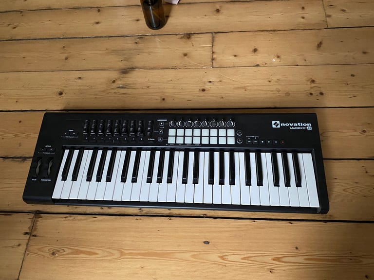 Novation Launchkey 49